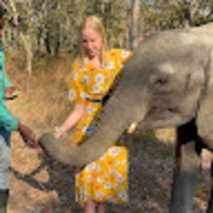 Meet your Posher, Jenni